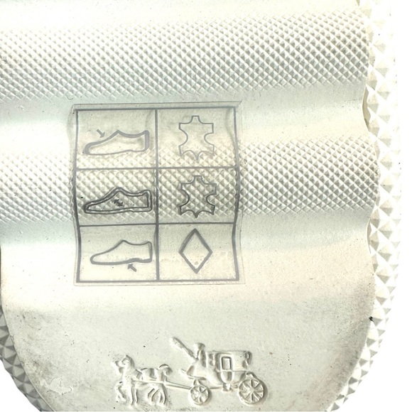 Coach Tea Rose Low Top, Leather Sneakers Black/Floral Details Women’s Size: 7.5 - Picture 15 of 16